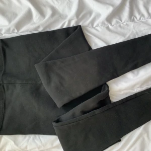 svarta tajts  - i bra skick