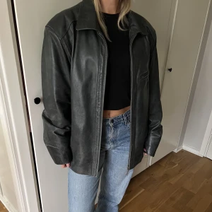 Skinnjacka - Skinnjacka, oversize, Hailey Bieber style :) säljer den då jag har för många redan
