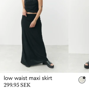 Långmidjad långkjol - Säljer denna långa lågmidjade kjolen från Gina tricot då jag har flera stycken likadana! Endast använd 3 gånger🙌🏻