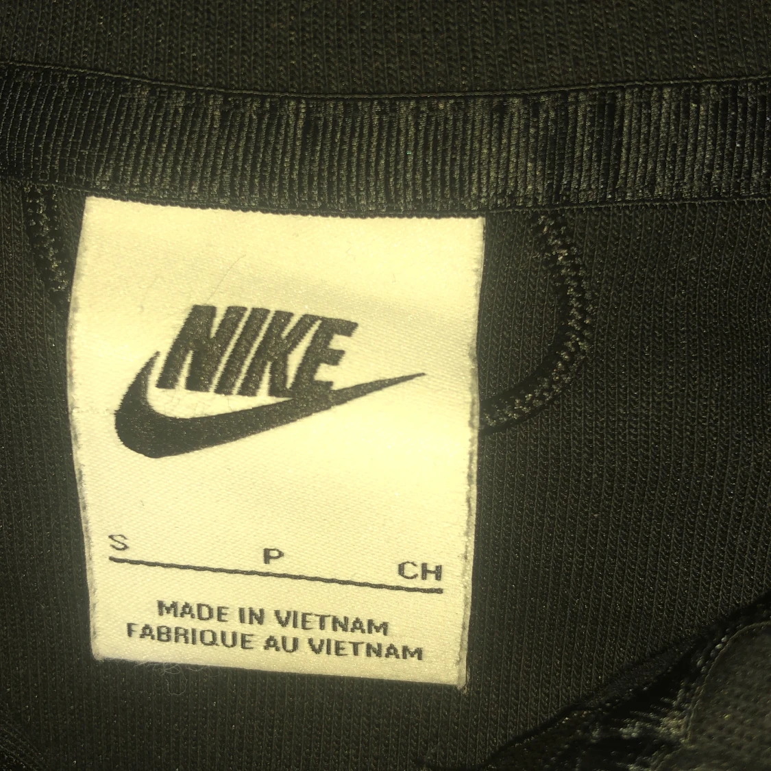 Nike tech kofta 800kr - 90