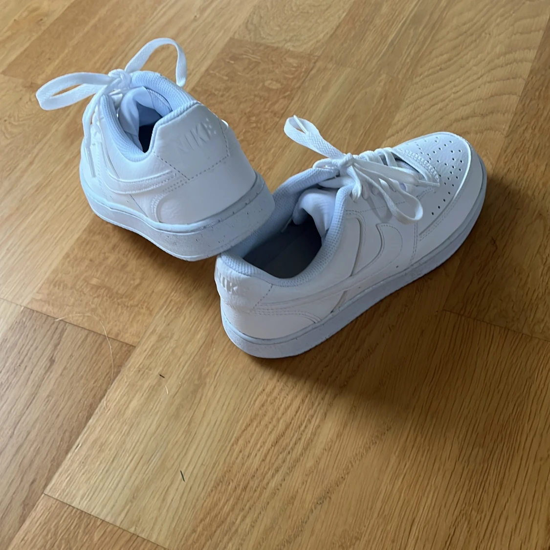 Nya Nike Court vision