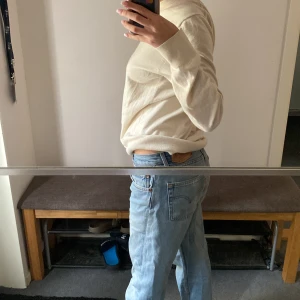 Ljusblå jeans  - Ett par snygga vintage levis🙏🙏 Raka snygga ljusblå☺️