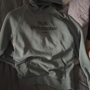 Gammal peak hoodie storlek S 