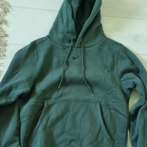 Nike hoodie - Grön