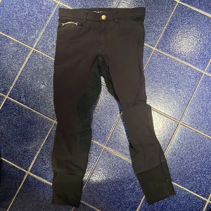 Byxor  - Säljer dom här ridbyxorna!
