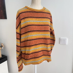 Randig tröja st S  - Randig tröja st S Höst  Multifärgad