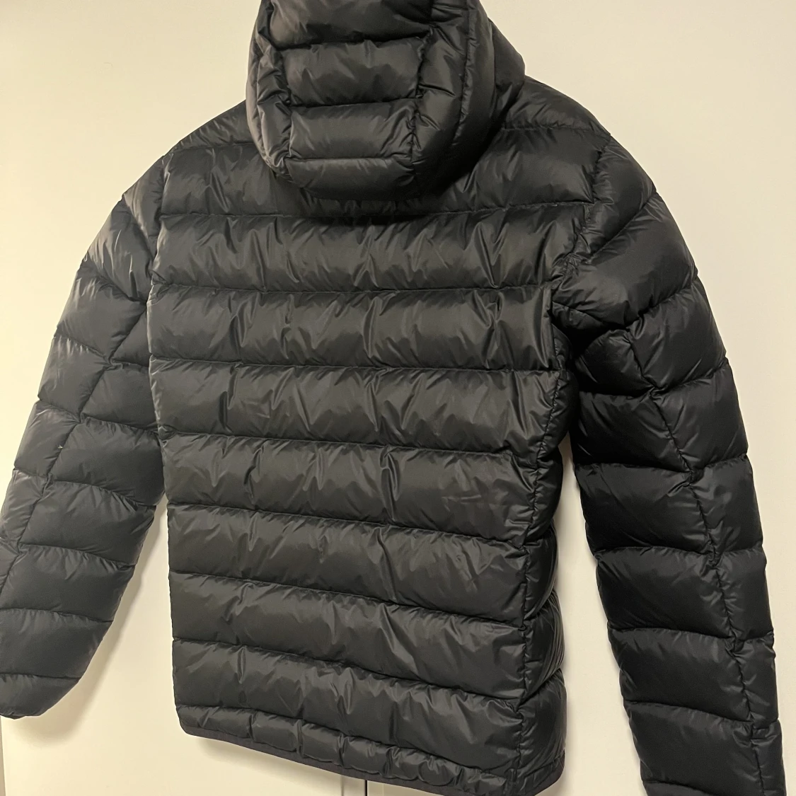 Peak Performance Down Hood Jacket - 90