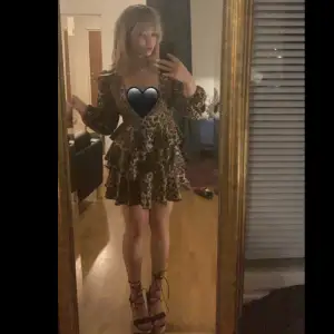 2 FÖR 1  cheetah klänning 