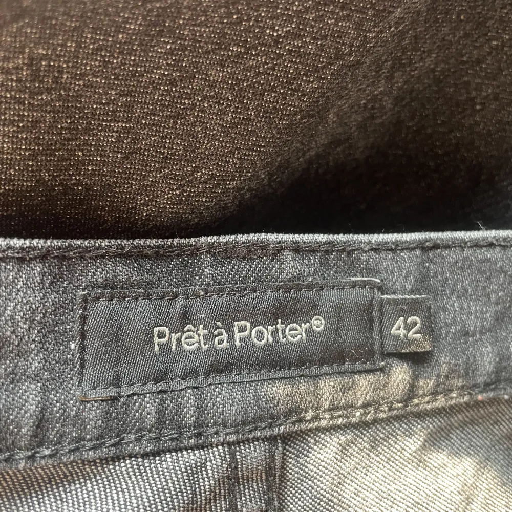 Vintage svarta jeans⭐️ Midja: 42cm tvärs över . Jeans & Byxor.