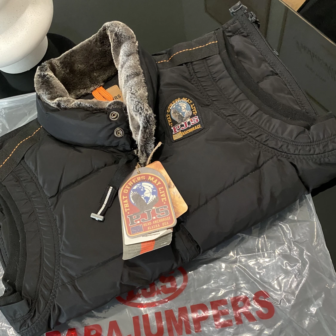 Parajumpers väst kobuk