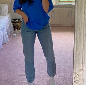 Superfina jeans från Weekday i modellen ”Seattle”, som tyvärr är för korta för mig som är ca 165 cm. 