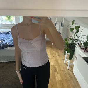 Rosa glittrig topp - Söt rosa glittrig topp