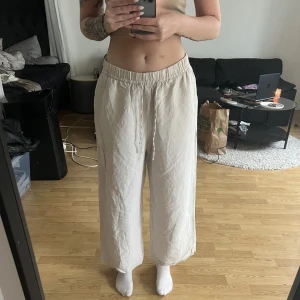 Linnebyxor  - Ett par väldigt sköna linnébyxor🤎