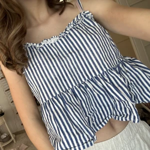 Randig blus  - Jättefin till sommaren!! Bra kvalite o material💕