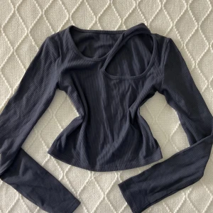 Tröja - Helt oanvänd!