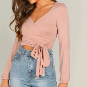 Rosa slätt tröja - Använd ett få tal gånger.