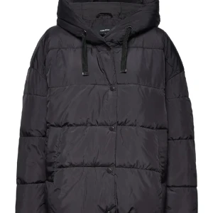 VERO MODA Puffer jacka - Säljer den då den inte kommer till användning. Bra skick! Vinter anpassat 