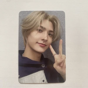 Jooyeon Photocard Trade - Tradear Jooyeon Break the Brake  Pc för Gaon Pc. Mycket bra kvalitet. Skicka till mig vilket Pc du har om du vill tradea. 