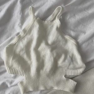 Stickat linne - Aldrig använd  Nyskick 