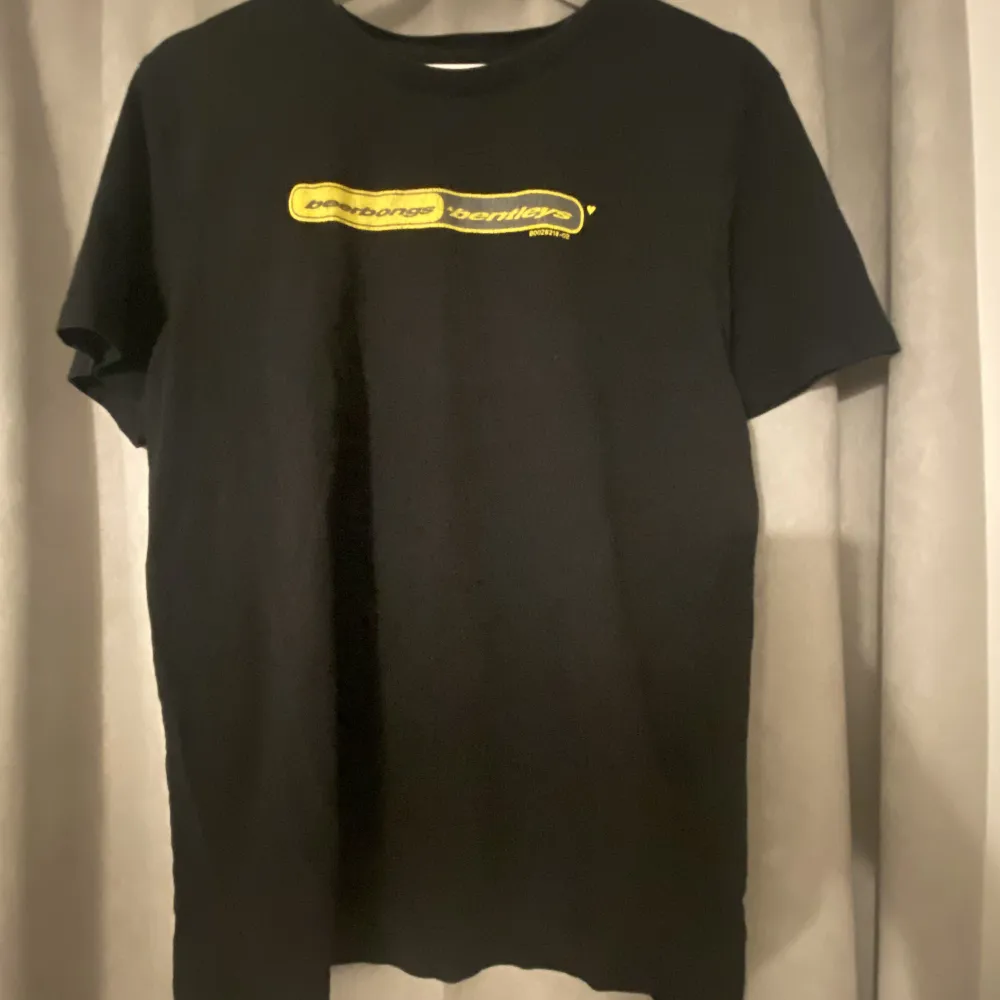 Post malone t-shirt från hans tour 2019.  Nypris: 400kr. T-shirts.