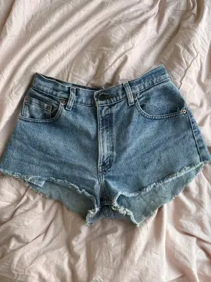 Korta levis’s jeansshorts med Mått w 30