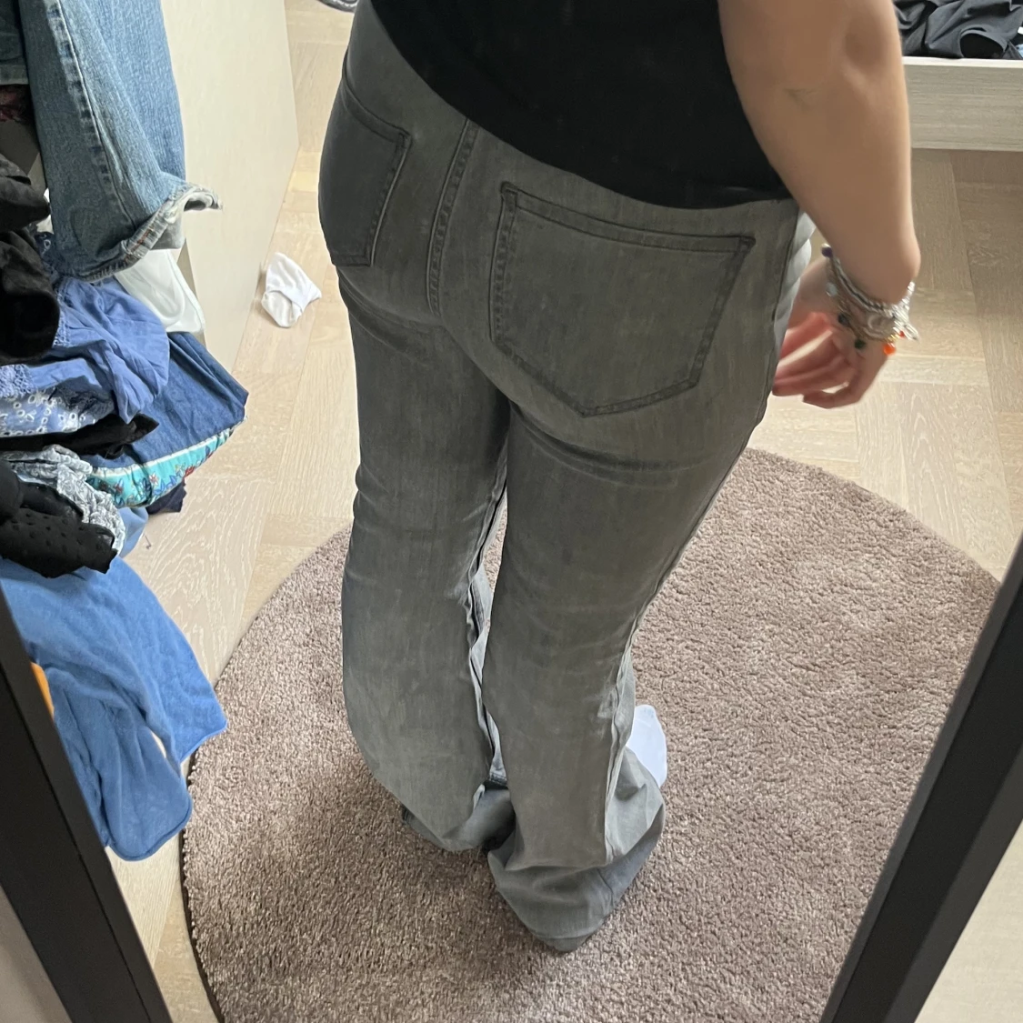 Utsvängda unika jeans - 90