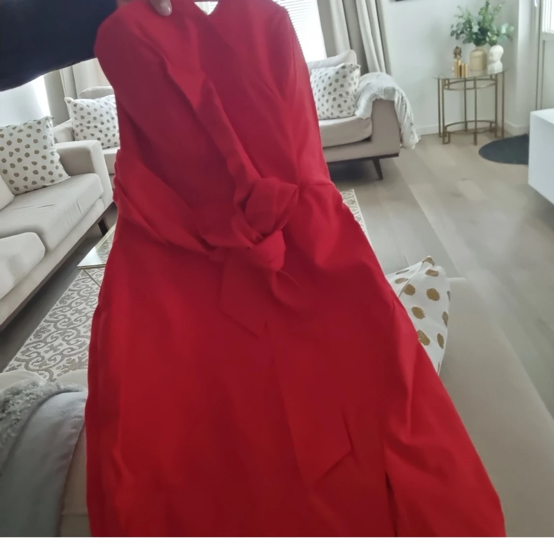 Helt ny röd klänning - 90