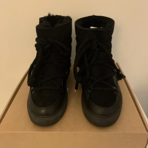 INUIKII skor - Säljer dessa jättefina helt nya och oanvända inuikiis i modellen Classic sneaker då jag ångra mig och inte hann returnera i tid 🩷 skickas i originalbox