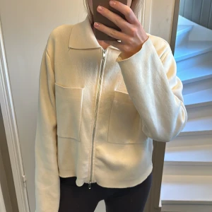 Kofta - Kofta/cardigan från Åhléns, som ny, storlek M