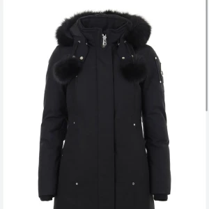 moose knuckles - Hej !! Jag söker en hel svart moose knuckles jacka i storlek Xxs. Pris kan diskutera!! 