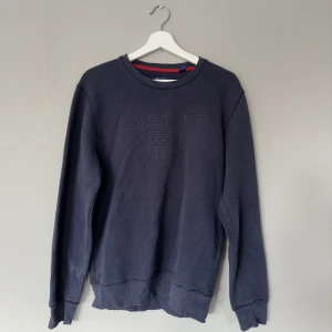 Gant collegetröja  - Gant collegetröja - använt i fint skick 