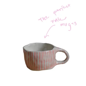 Striped PINK Mug - Handgjord mugg av mig<3 muggen är mat, mirko och ungssäker. Finns endast en Striped PINK Mugg så passa på!!💗 Dimensioner: 10.5 cm diameter 6 cm lång  200kr ink frakt!