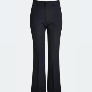 Kostymbyxor  - Säljer mina helt oanvända kostymbyxor i både 36 och 38.  