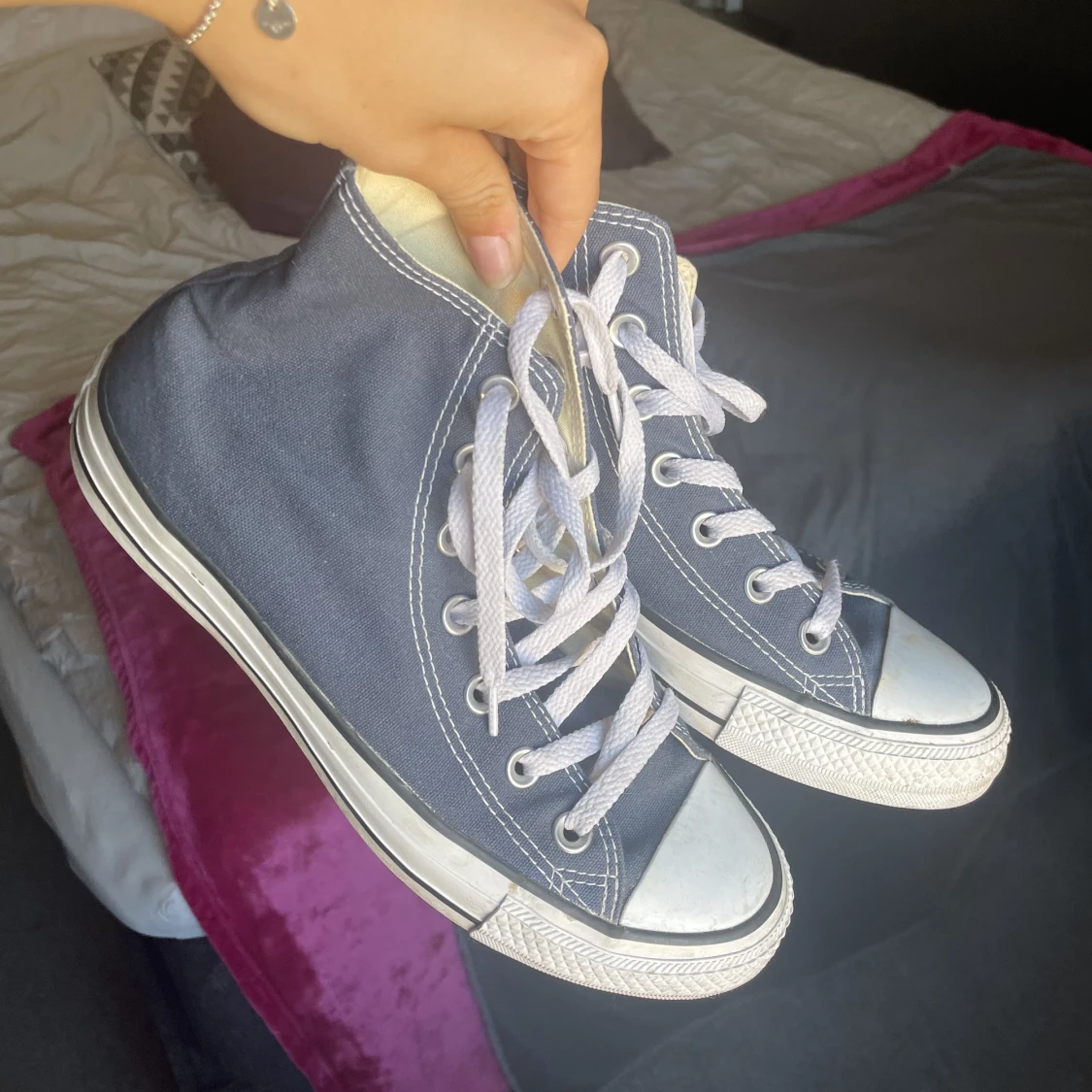 Mörkblå converse - 90