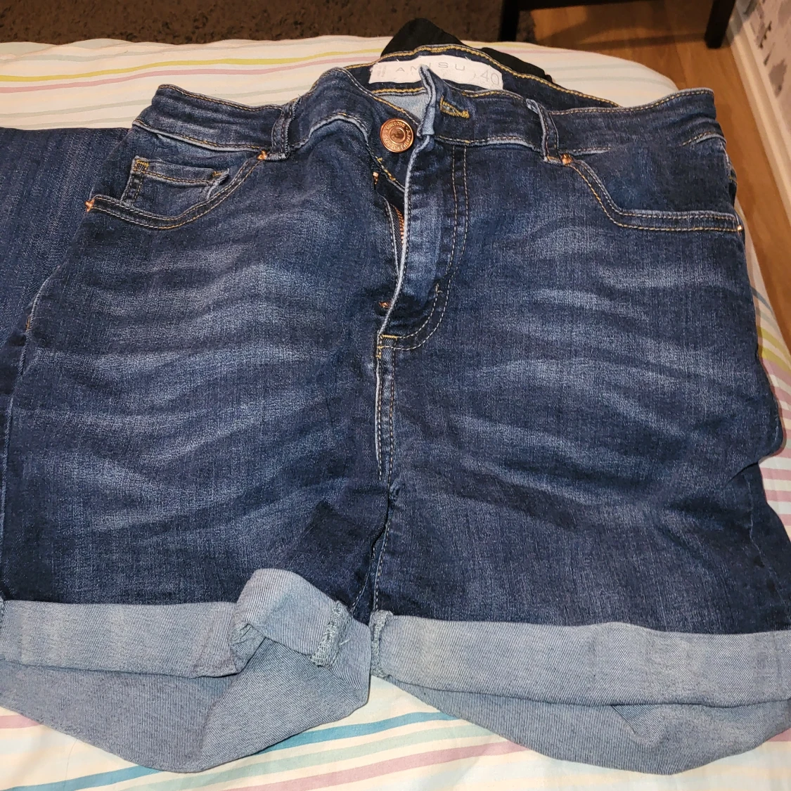 Mörkblåa jeans shorts - 90
