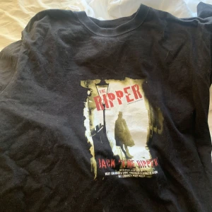 Jack The Ripper T-shirt - oversized skön tisha 💪😊