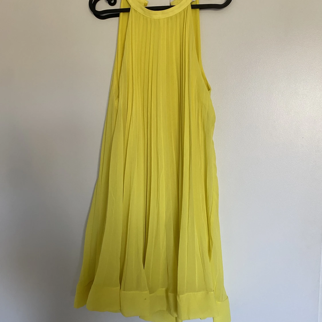Gul klänning  - 90