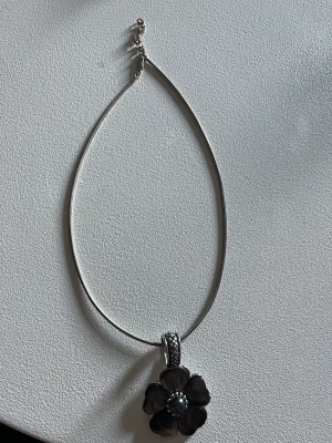 äkta silver halsband - Jätte fin,har aldrig används.