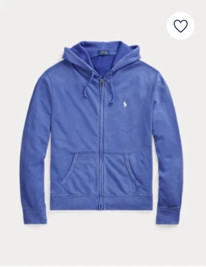 Ralp Lauren zip Hoodie polo - En Ralph lauren zip i fint skick i tunnt o sköntmaterial med Scan så man kan veta att den är äkta, kom gärna med frågor!🙏💯