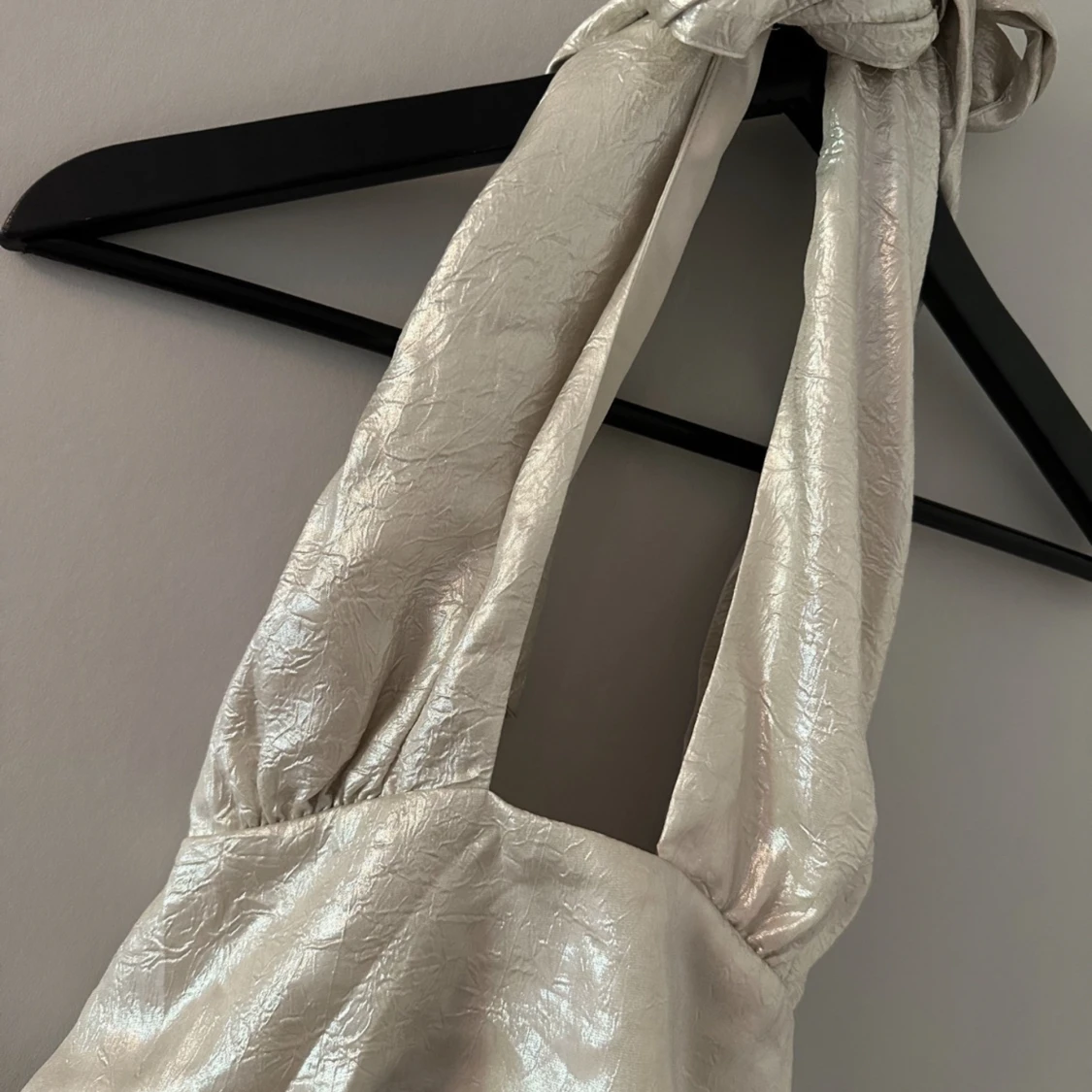 Satin halterneck top - 90