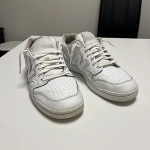 New balance 480  - Tjena! Säljer mina New balance 480 skor då jag inte använder dem längre pågrund av att dem är för små. priset går att förhandlas.