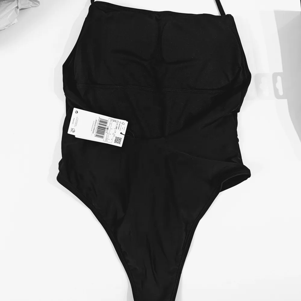 New basic Mango swimsuit, still with the label on. . Övrigt.
