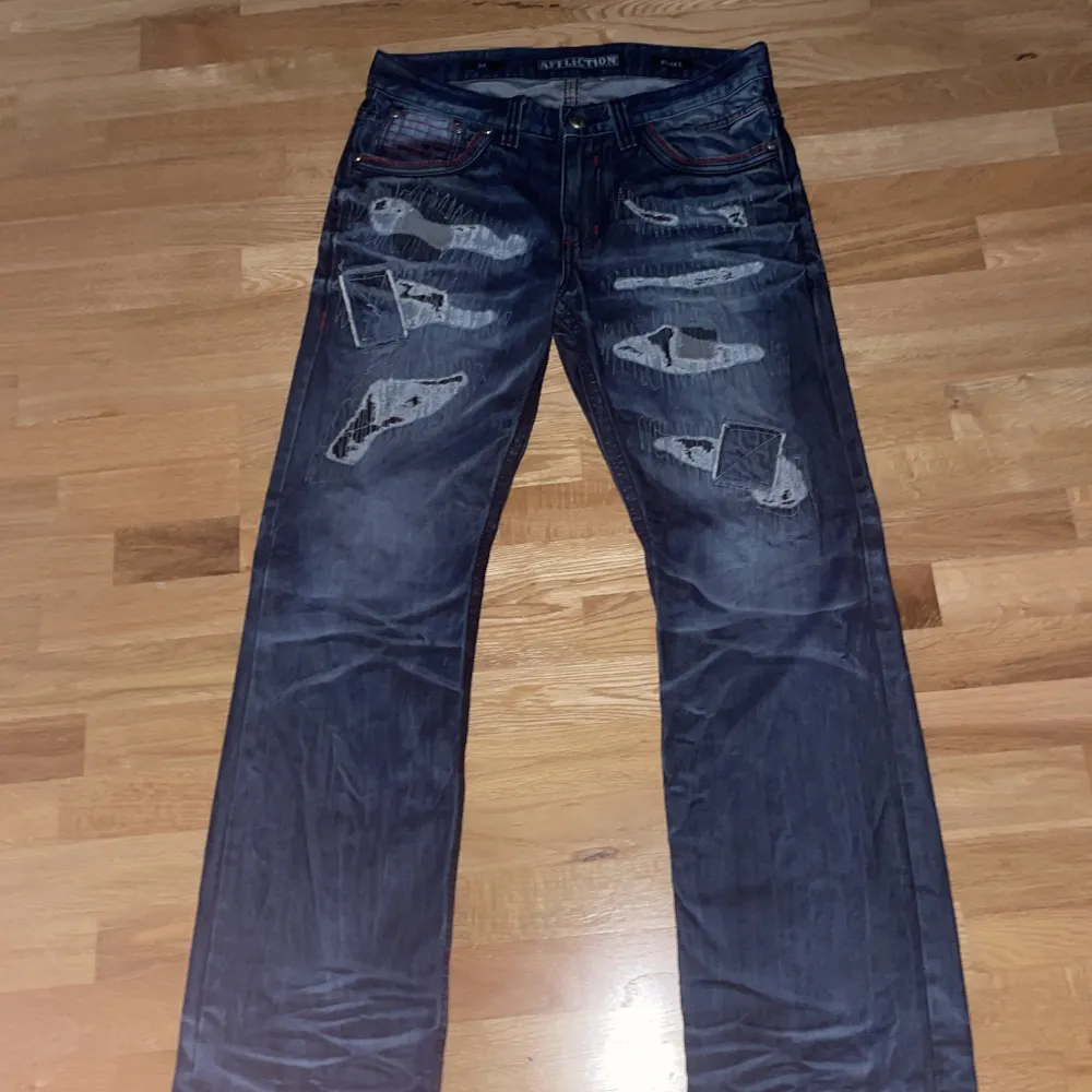 Jävligt sjuka affliction jeans! För fettaaaa 🔥🔥🙏⚜️💯💯 **storlek 34** Real affliction fans need dis onggg 🤑🤑‼️😻😻⚜️⚜️. Jeans & Byxor.