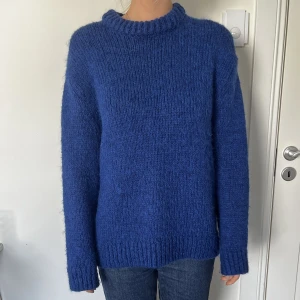 Zara stickad tröja - Stickad tröja från Zara - storlek medium (herr) - kontakta mig om ni har några frågor!