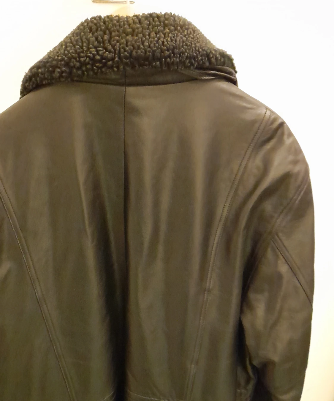 Jättefin skinnjacka - 91