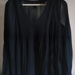 Lindex blus - Fin blus i tunnt och skönt material 