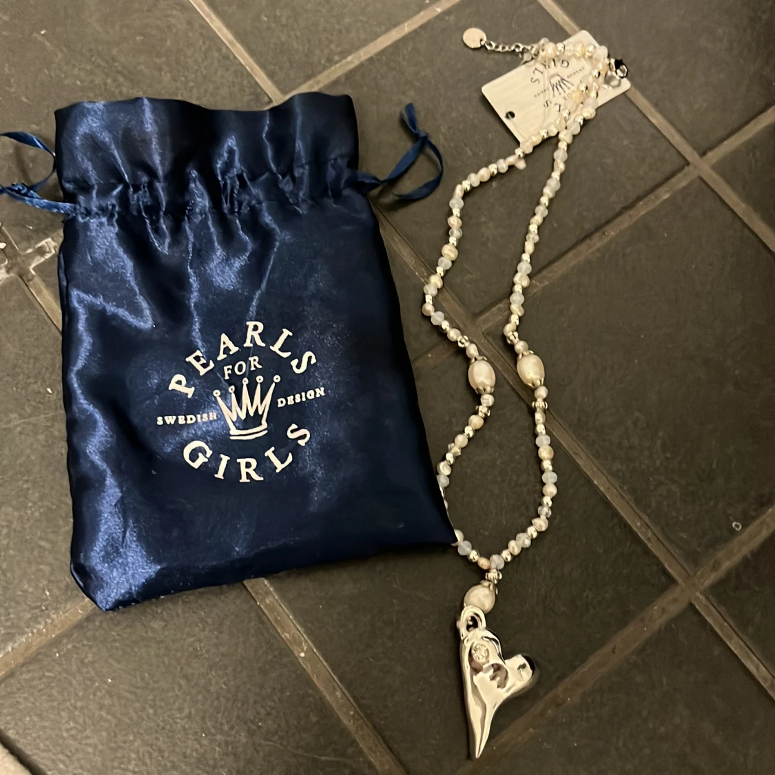 Pearls for girls nytt halsband  - 90