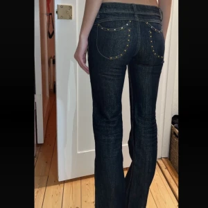 Lågmidjade jeans - Skitcoola glittriga jeans, snygg nyårsbyxa😍😍