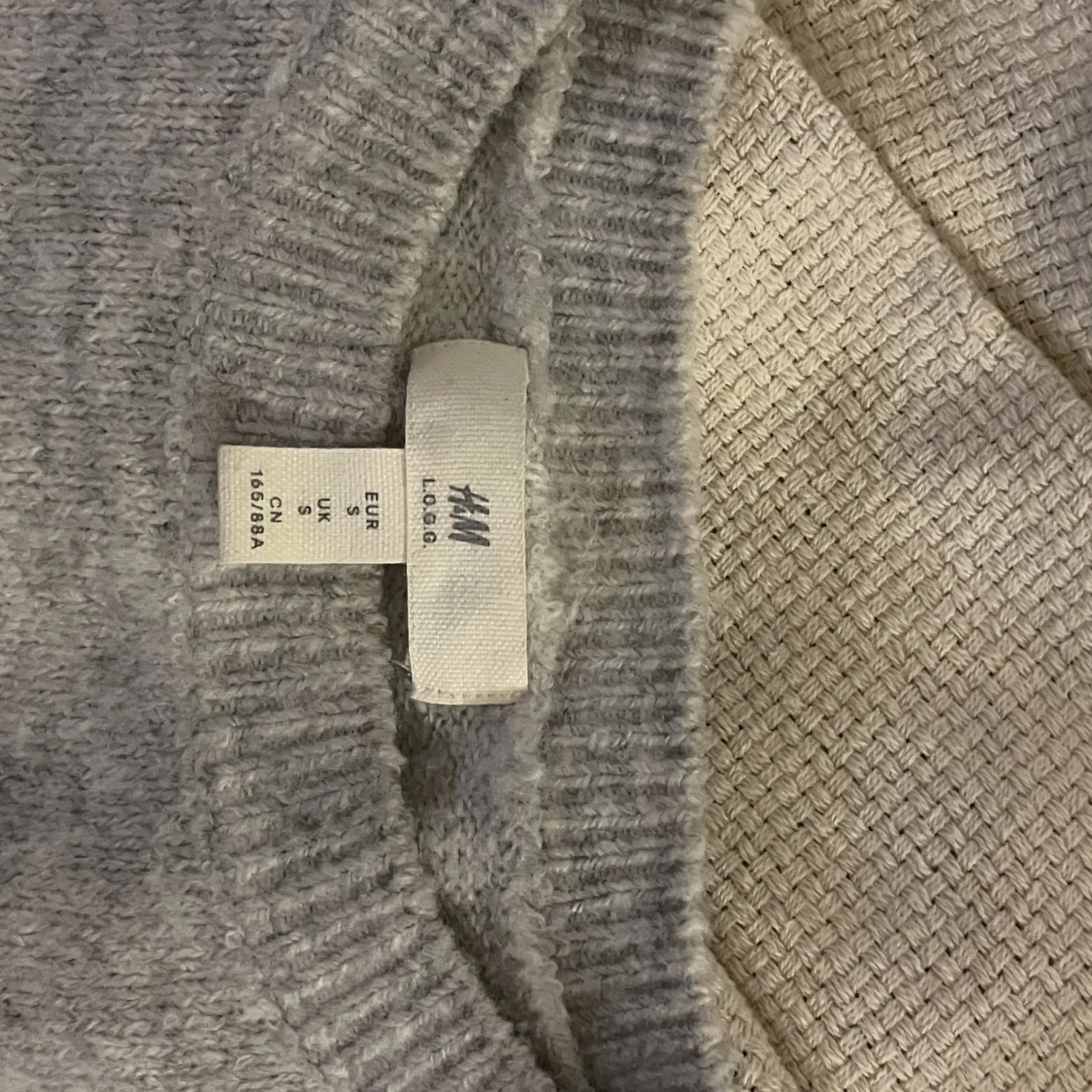 Prickig Tröja  - 91