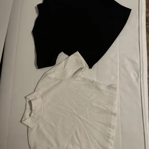 2st topp från Na-Kd  - 2st topp från Na-Kd som är i god skick. 